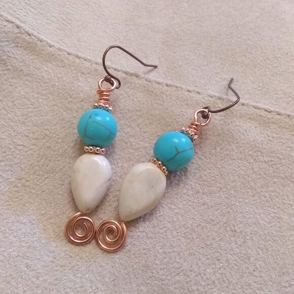 Boho, SouthWestern, Casual! Versatile Handmade Dangle Earrings! Copper & Howlite - Picture 1 of 7